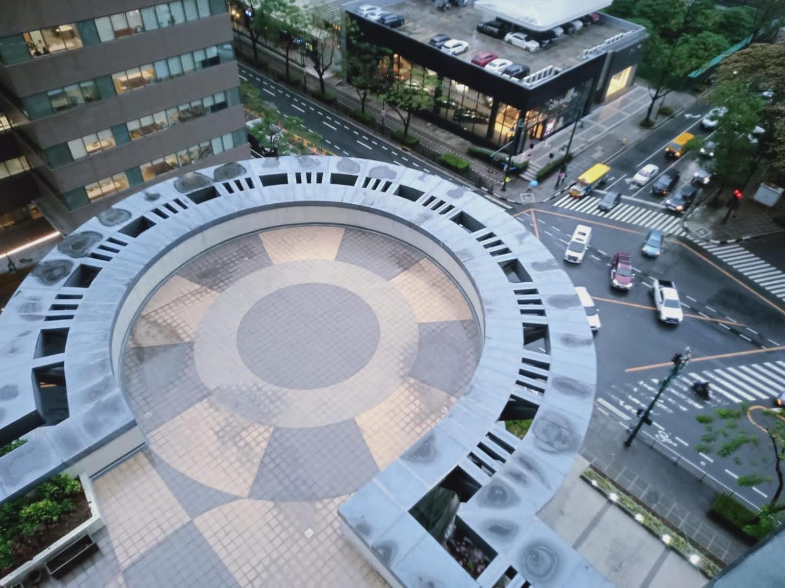 2 Bedrooms Units Forbes Area 5Th Avenue Bgc Center Manila Exterior photo