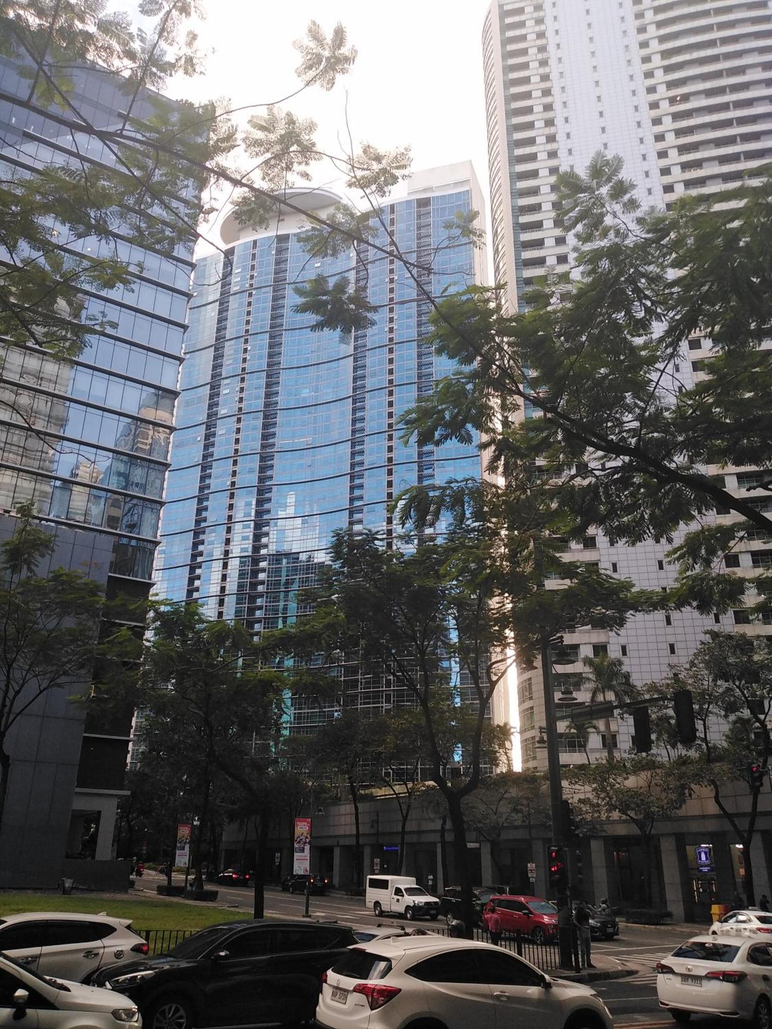 2 Bedrooms Units Forbes Area 5Th Avenue Bgc Center Manila Exterior photo